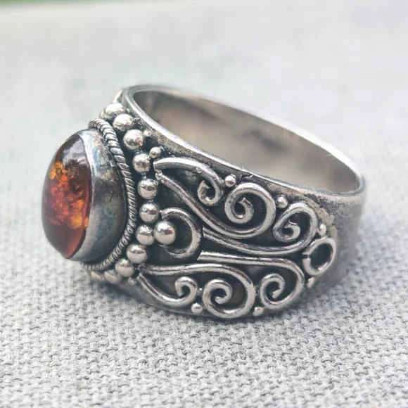 Vintage Bali Suarte Baltic Amber Ring set in Sterling Silver- Size 9.5